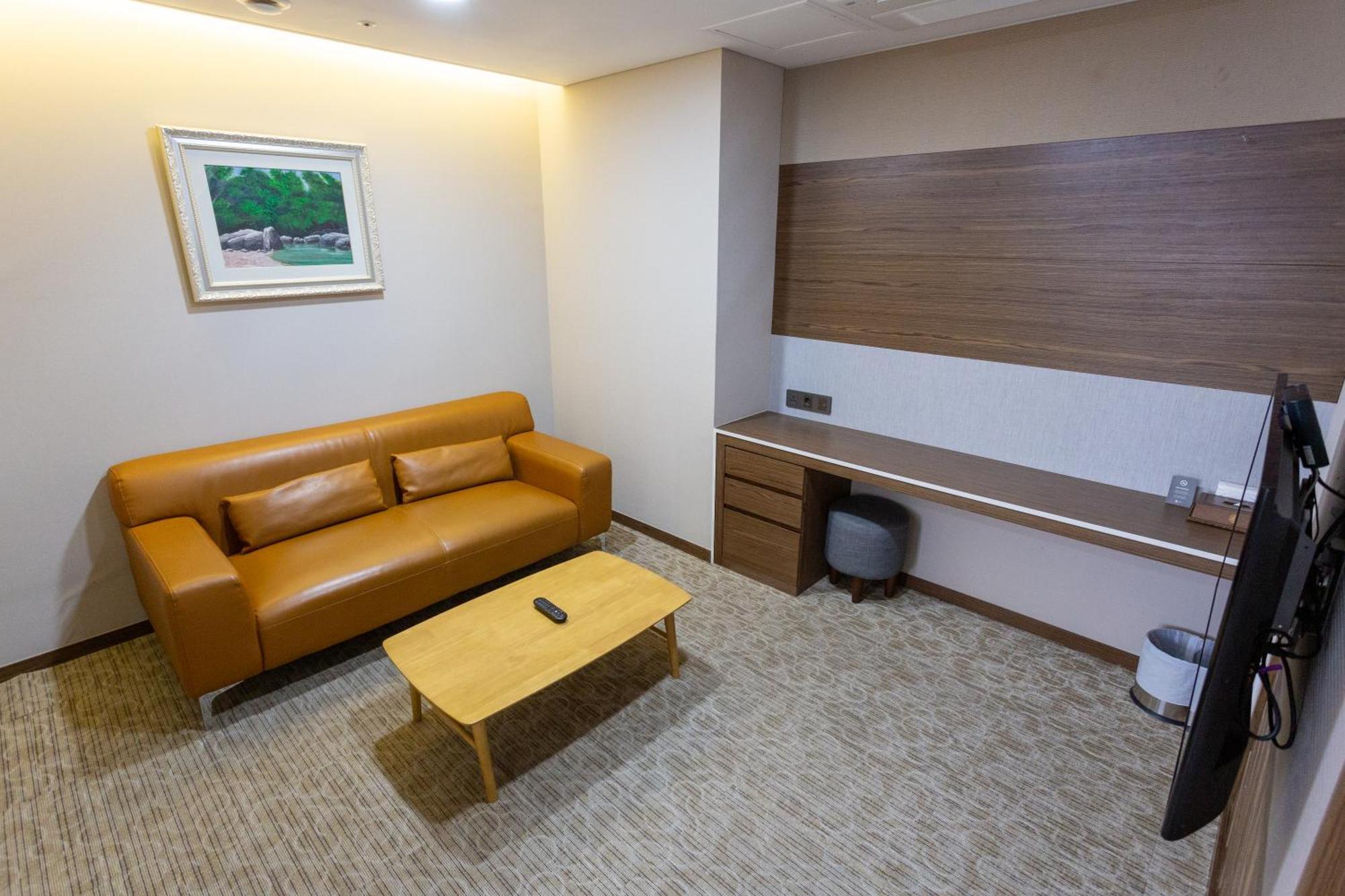 Hotel The Recenz Dongdaemun 4*